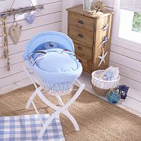 колыбель-переноска gift wicker moses basket белая, голубое белье в Воронеже